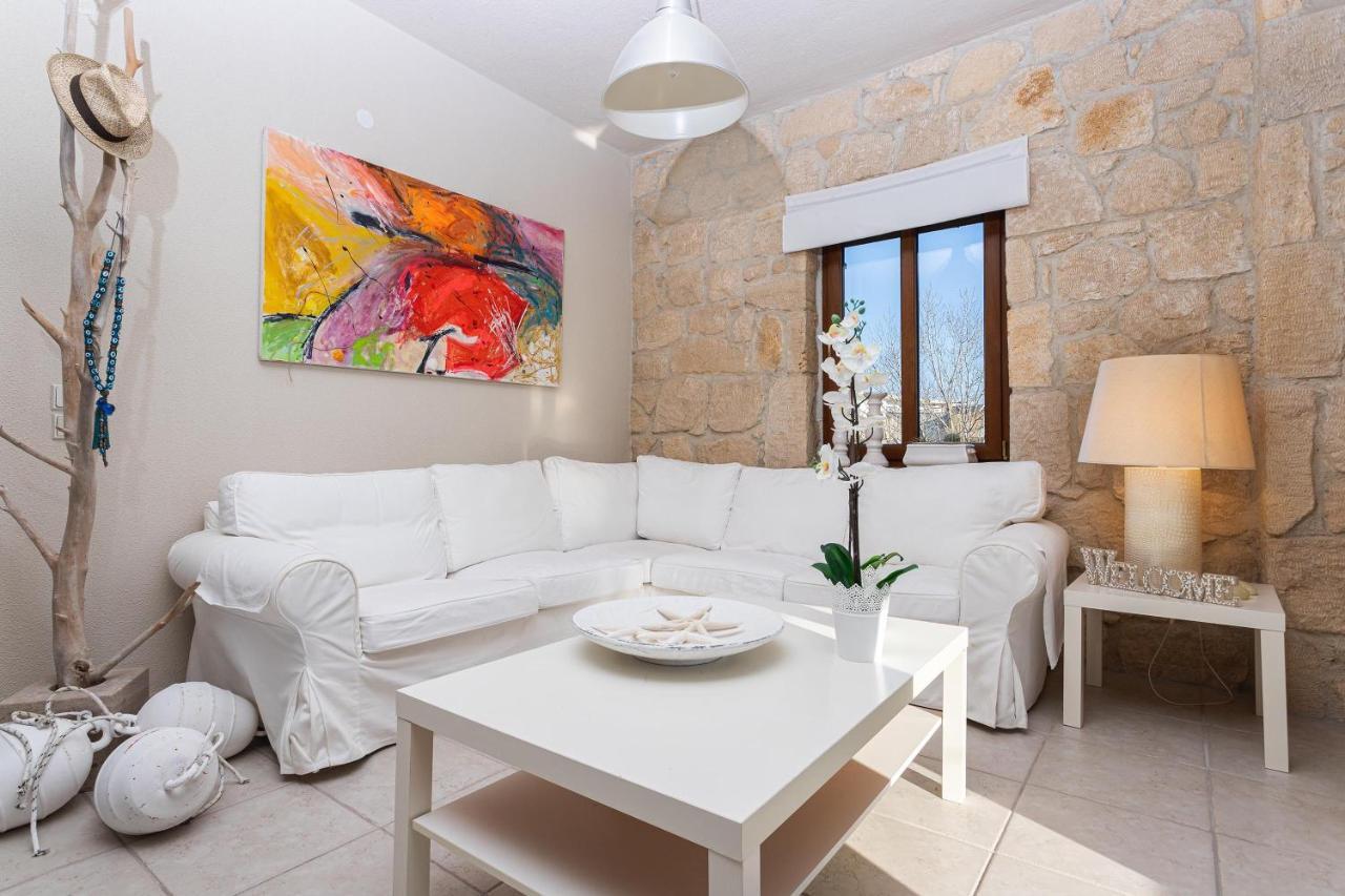 Pure White Suite Elani Siviri Dış mekan fotoğraf